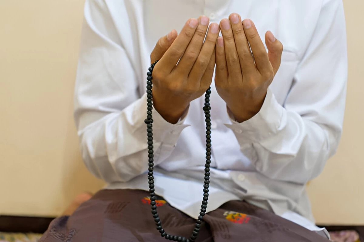 Cuma namazı nasıl kılınır ?